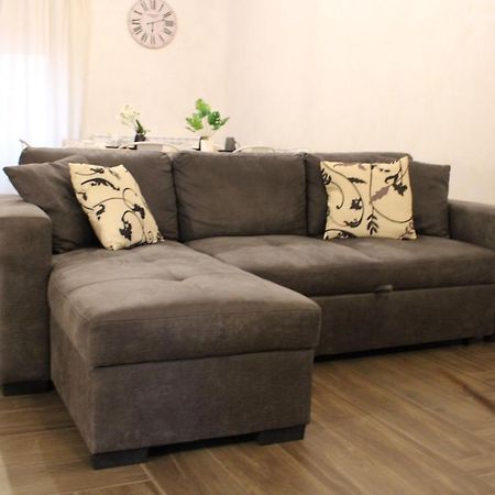 Apartament La Terrazza Sul Corso Giulianello Zewnętrze zdjęcie