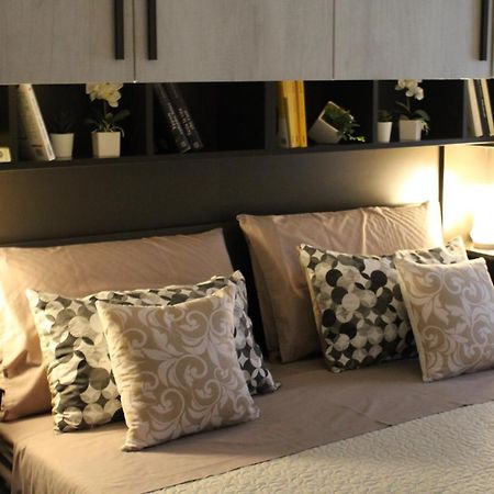 Apartament La Terrazza Sul Corso Giulianello Zewnętrze zdjęcie