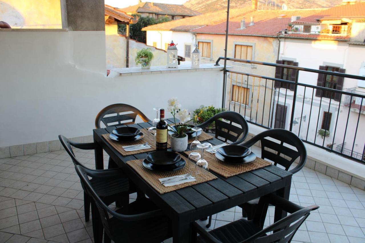 Apartament La Terrazza Sul Corso Giulianello Zewnętrze zdjęcie