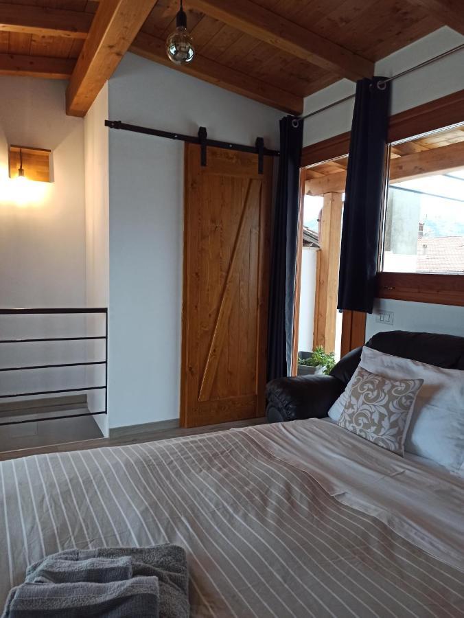 Apartament La Terrazza Sul Corso Giulianello Zewnętrze zdjęcie